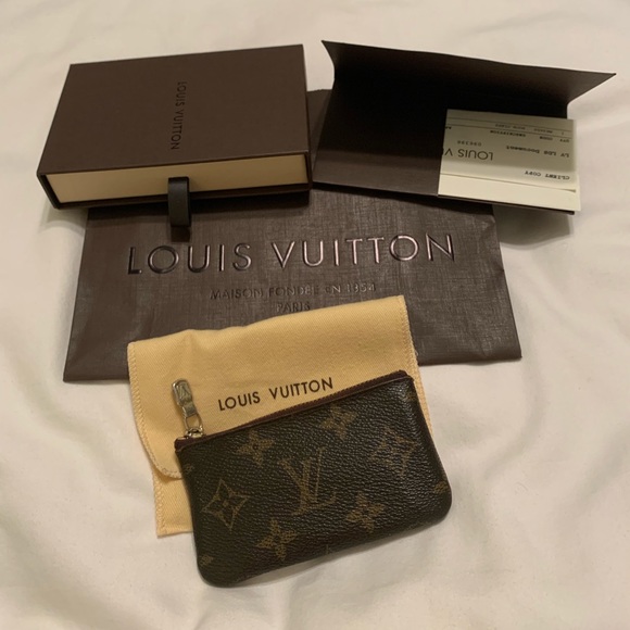 Louis Vuitton Accessories - Louis Vuitton key cles ⭐️